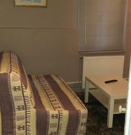 Le Creusot Appartement Buitenkant foto